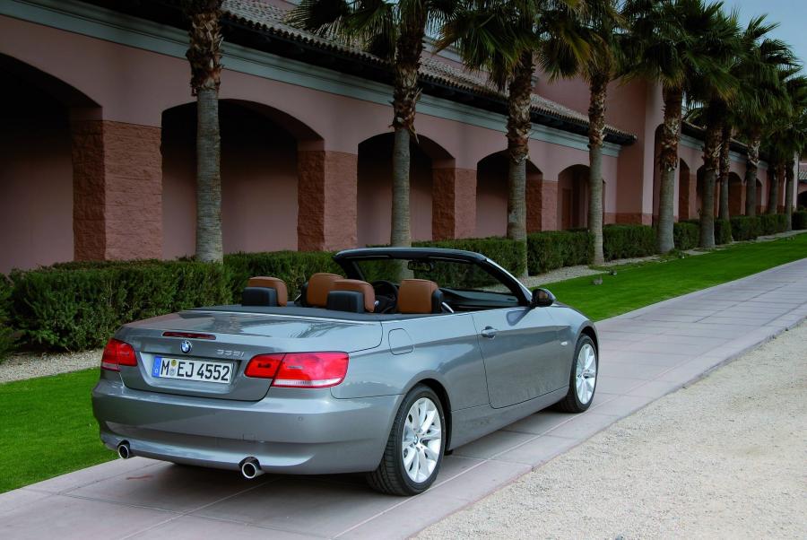  BMW 3-Series Convertible 2007 года  (фото 33 из 239)